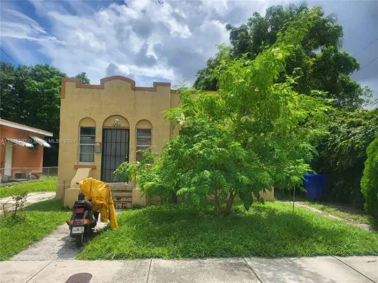 Single-family house For Sale in 1266, Northwest 55th Street, Miami, Florida