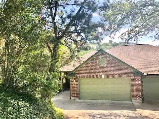 Duplex For Rent in 6709, Fort Davis Cove, Austin, Texas