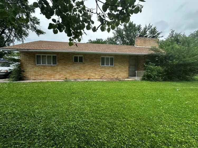 3 Bed 2 Bath Brick Ranch Main Floor Living Large Lot