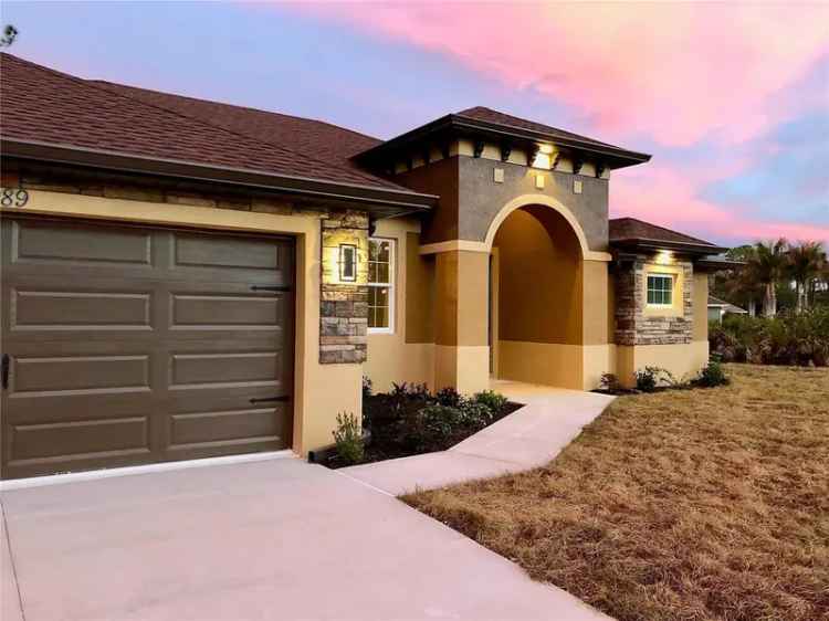 Single-family house For Sale in North Port, Florida