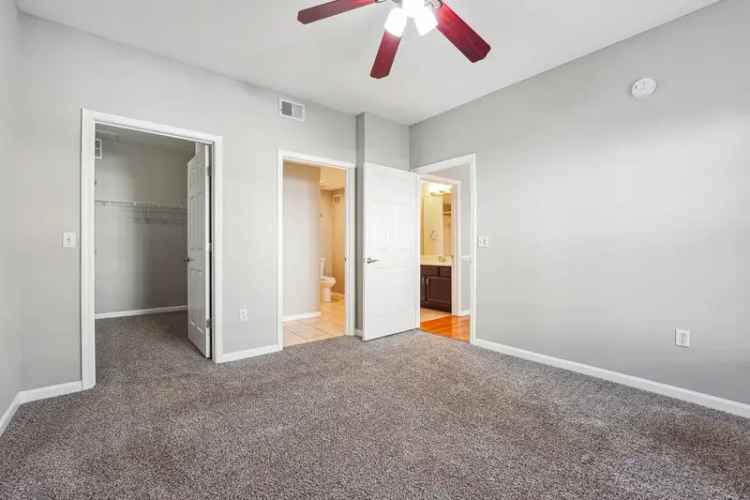 Buckhead Condo for Rent - 2 Bed 2 Bath Near Lenox Square