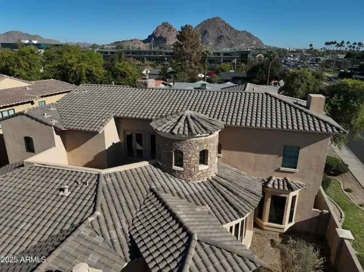 Single-family house For Sale in 3804, East Camelback Road, Phoenix, Arizona