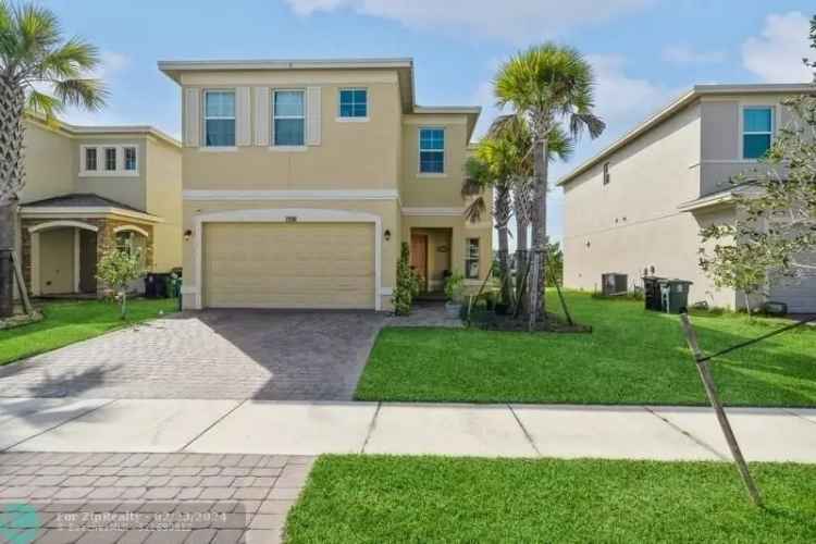 Single-family house For Sale in 1998, Northwest Cataluna Circle, Port Saint Lucie, Florida