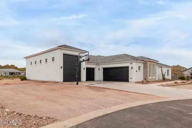 Single-family house For Sale in 267, West Amherst Street, San Tan Valley, Arizona