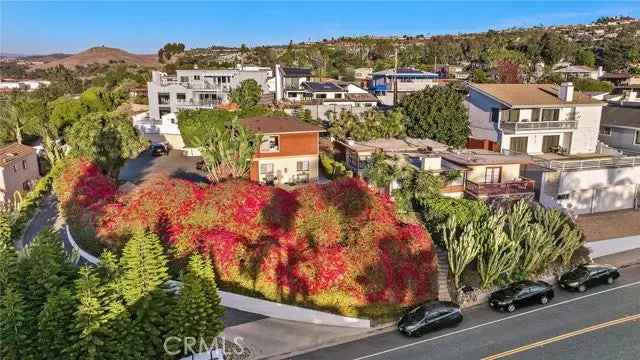 Multi-family house For Sale in 139, Avenida Sierra, San Clemente, California