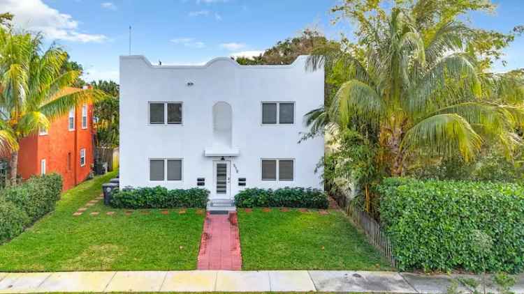 Multi-family house For Sale in 518, Biscayne Drive, West Palm Beach, Florida