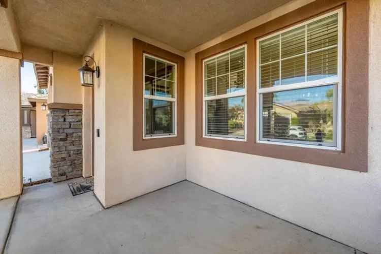 Single-family house For Sale in 29743, Tierra Shores Lane, Menifee, California