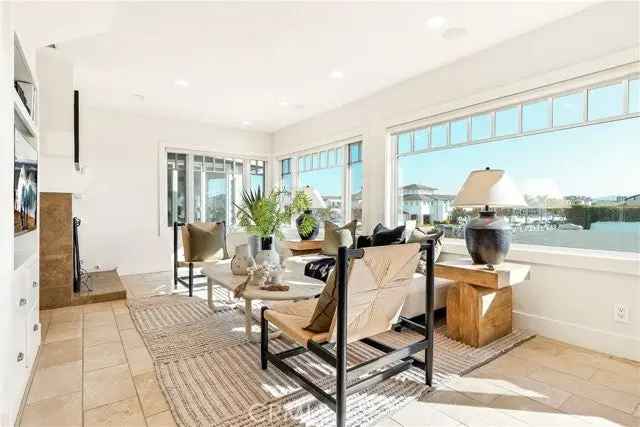 Single-family house For Sale in 203,203 1/2, 8th Street, Newport Beach, California