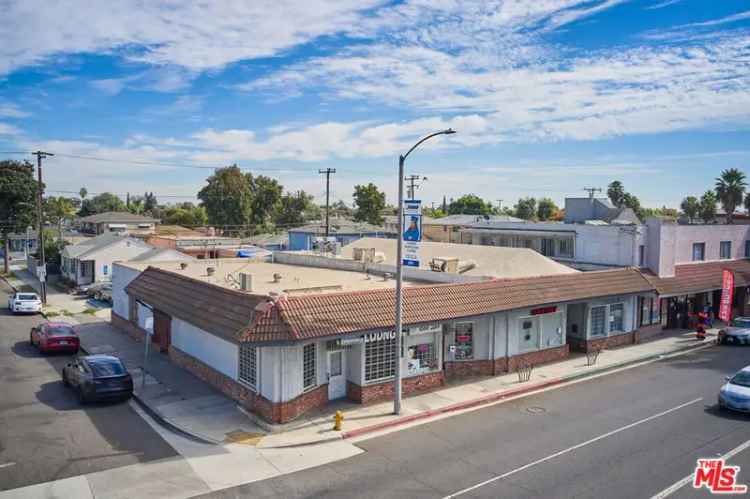 Multi-family house For Sale in 6082, Atlantic Avenue, Long Beach, California