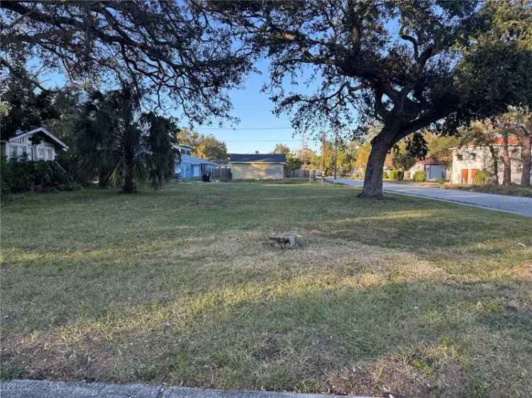 Land For Sale in 801, 21st Avenue South, Saint Petersburg, Florida