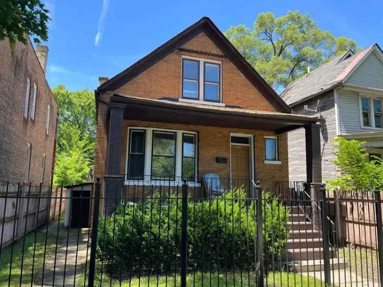 Single-family house For Sale in 6916, South Lowe Avenue, Chicago, Illinois