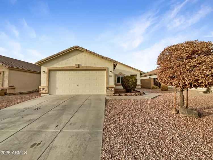 Single-family house For Sale in 22574, West Mohave Street, Buckeye, Arizona