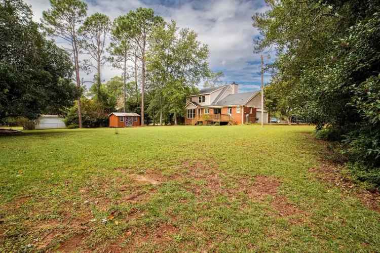 Single-family house For Sale in 2710, Somerset Drive, Albany, Georgia