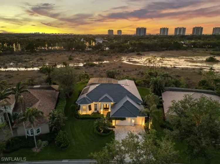 Single-family house For Sale in Bonita Springs, Florida