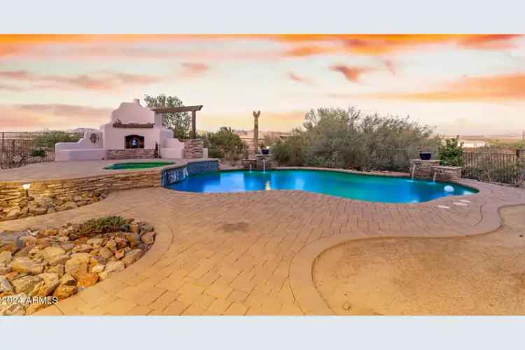 Single-family house For Sale in Phoenix, Arizona