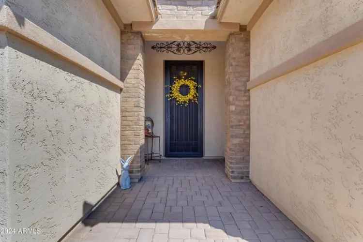 Single-family house For Sale in 4556, West South Butte Road, San Tan Valley, Arizona