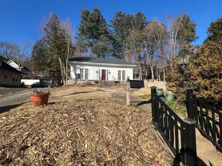 Single-family house For Sale in 452, New Haven Avenue, Derby, Connecticut