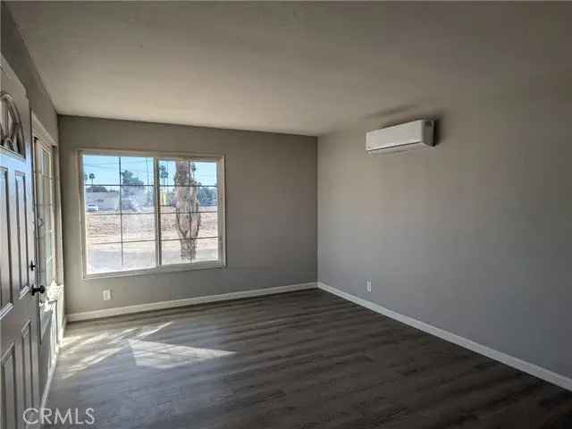 Multi-family house For Sale in San Jacinto, California