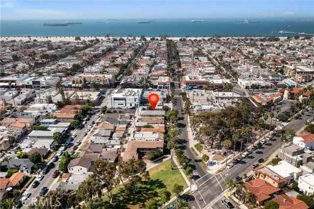 Multi-family house For Sale in 208, Park Avenue, Long Beach, California