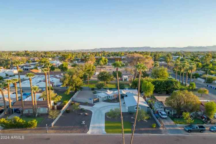 Single-family house For Sale in 2709, East Clarendon Avenue, Phoenix, Arizona