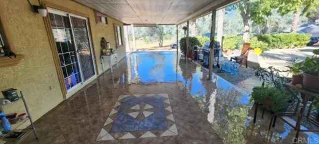 Single-family house For Sale in Perris, California