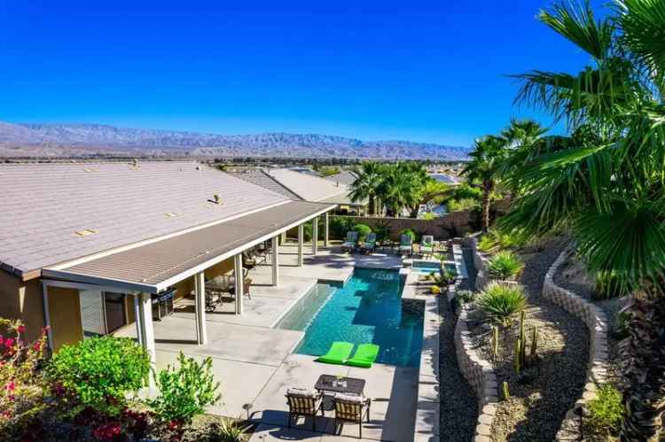 Single-family house For Sale in 73757, Picasso Drive, Palm Desert, California