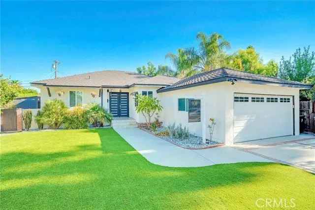 Single-family house For Sale in 20807, Vose Street, Los Angeles, California