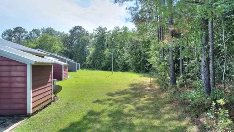 Multi-family house For Sale in 311, Station Crossing Drive, Albany, Georgia