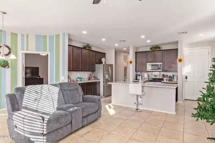 Single-family house For Sale in 1684, South Desert View Place, Apache Junction, Arizona