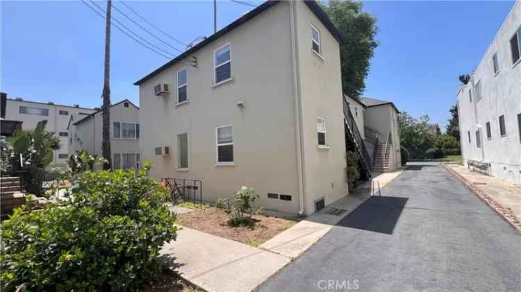 Multi-family house For Sale in 136, South Michigan Avenue, Pasadena, California