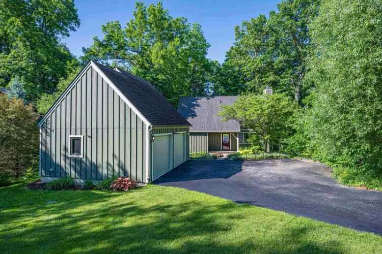 Single-family house For Sale in 1, Colony Lane, East Galena Township, Illinois