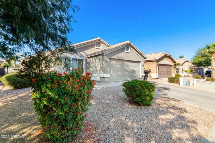 Single-family house For Sale in 33672, North Mercedes Drive, San Tan Valley, Arizona