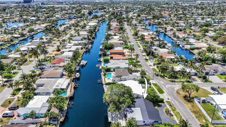 Single-family house For Sale in 660, Southeast 4th Avenue, Pompano Beach, Florida