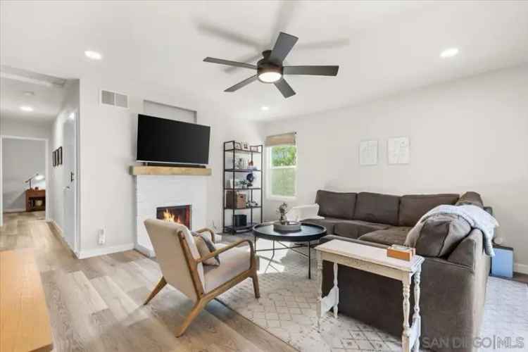 Condo For Sale in 9874, Caminito Cuadro, San Diego, California