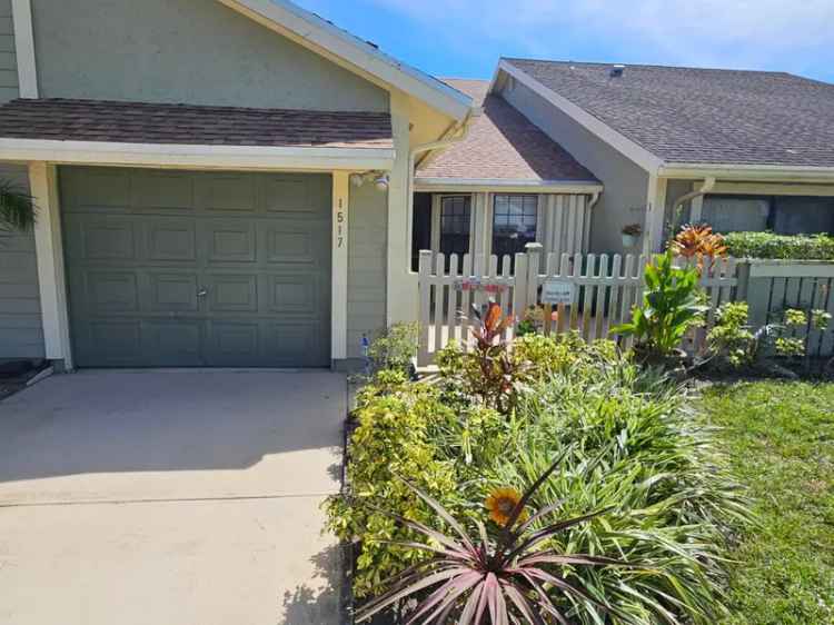 Condo For Sale in 1517, Southeast Colchester Circle, Port Saint Lucie, Florida