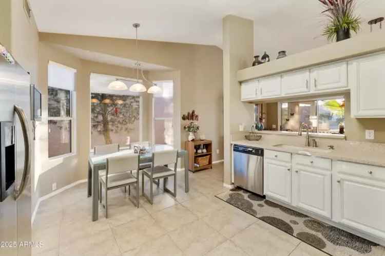 Single-family house For Sale in 1621, East Firestone Drive, Chandler, Arizona