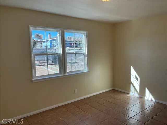 Single-family house For Sale in Barstow, California