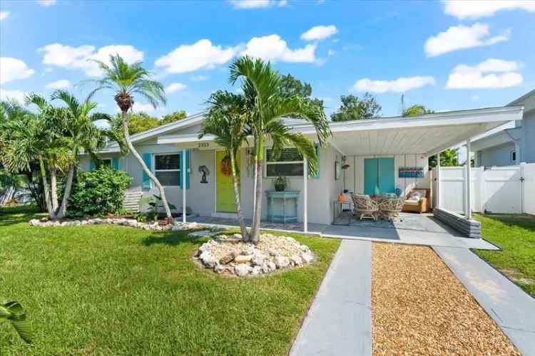 Single-family house For Sale in 2353, Prospect Street, Sarasota, Florida