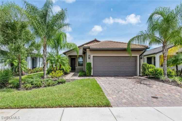 Single-family house For Sale in Fort Myers, Florida