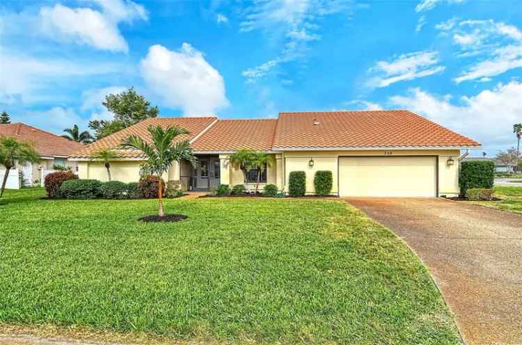 Single-family house For Sale in 328, Eden Drive, Englewood, Florida