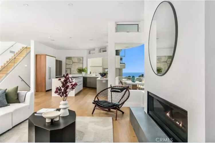 Single-family house For Sale in 547, Temple Hills Drive, Laguna Beach, California