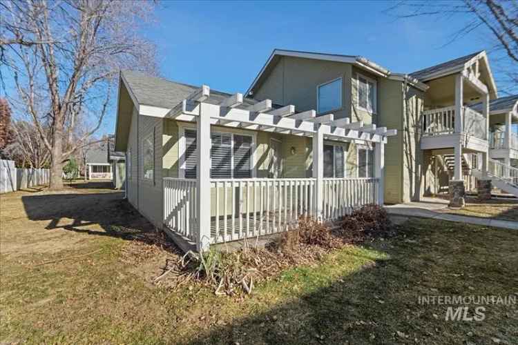 Condo For Sale in 495, West State Street, Eagle, Idaho