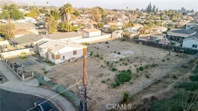 Land For Sale in 13728, Pierce Street, Los Angeles, California