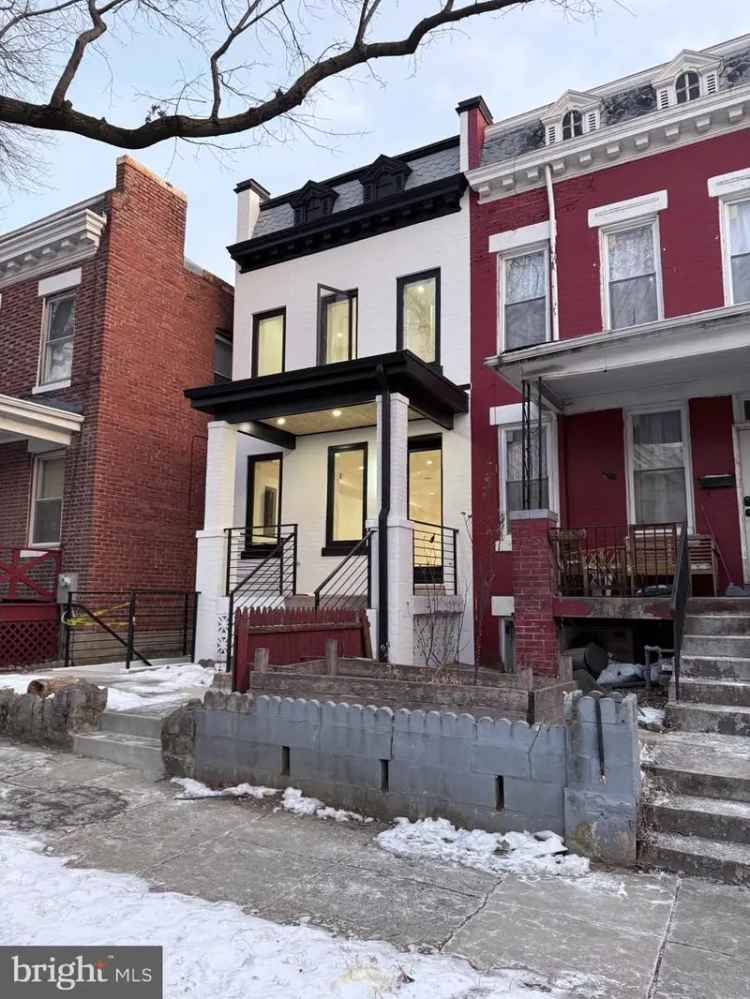 House For Sale in 518, Kenyon Street Northwest, Washington, District of Columbia