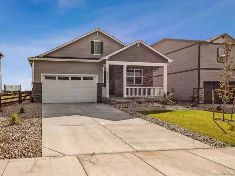 Single-family house For Sale in Parker, Colorado