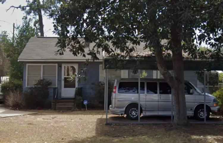 Single-family house For Sale in 1810, Edgerly Avenue, Albany, Georgia