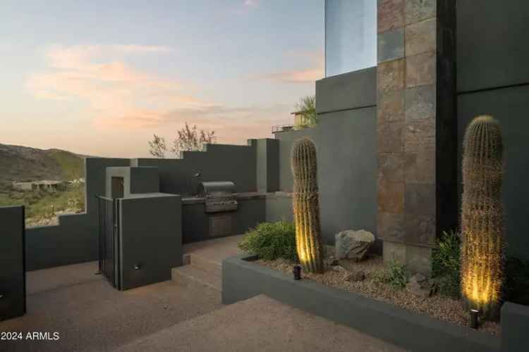 Single-family house For Sale in Phoenix, Arizona