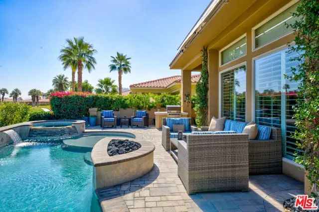 Single-family house For Sale in La Quinta, California