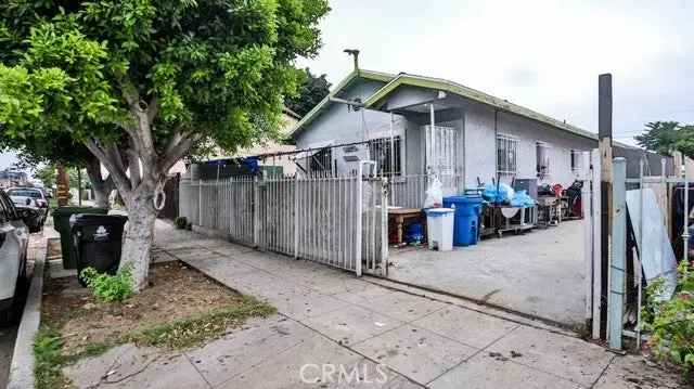 Single-family house For Sale in Los Angeles, California