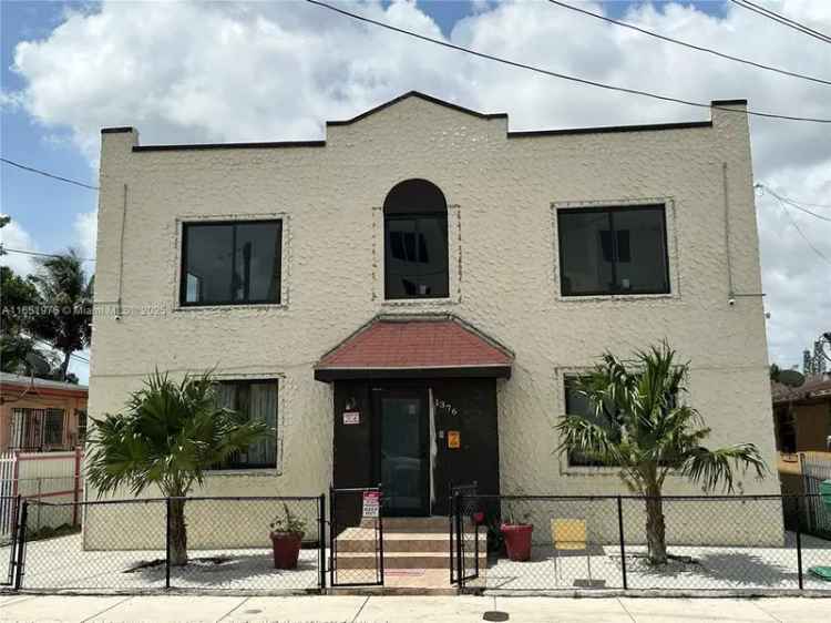 Multi-family house For Sale in 1376, Northwest 35th Street, Miami, Florida